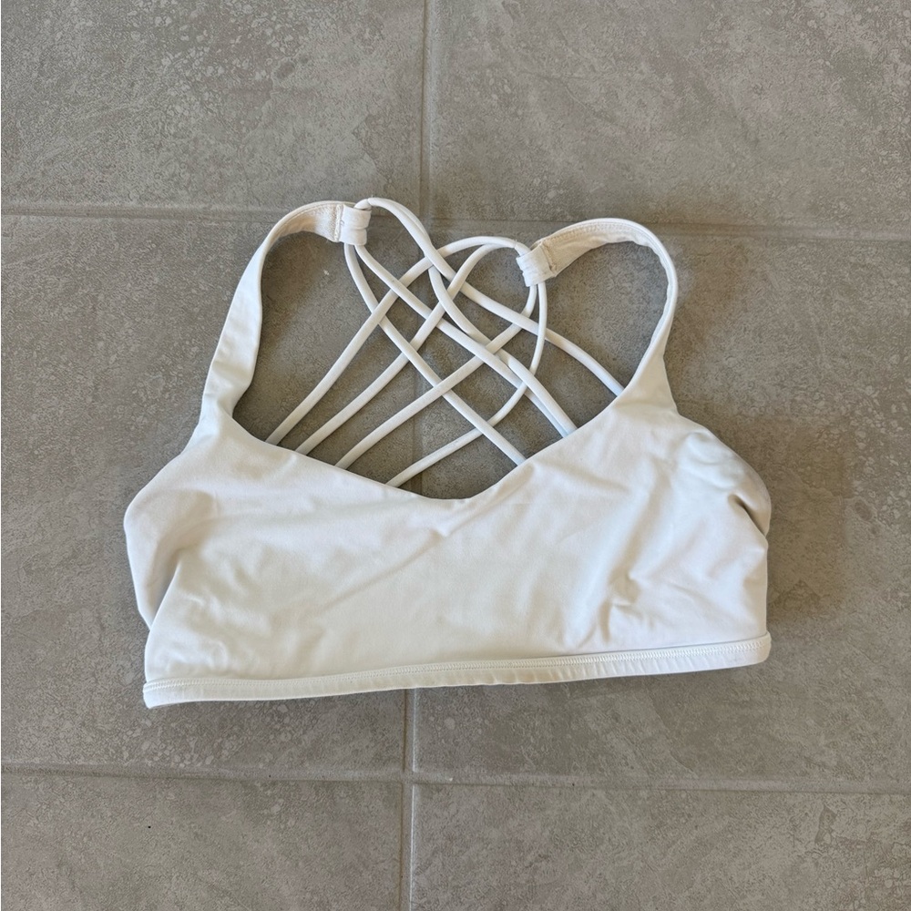 Lululemon sports bra